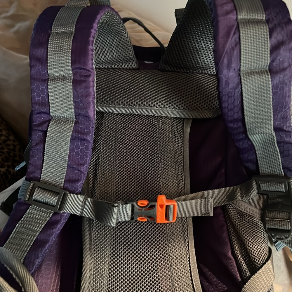 OLYMPIAUSA EXPLORER Backpack 22L - Picture 4 of 4